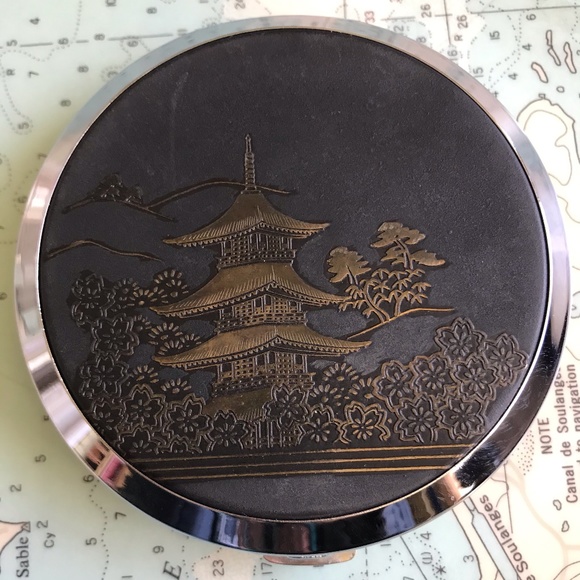 Elegance Accessories - Vintage '50s Japanese Minka Compact